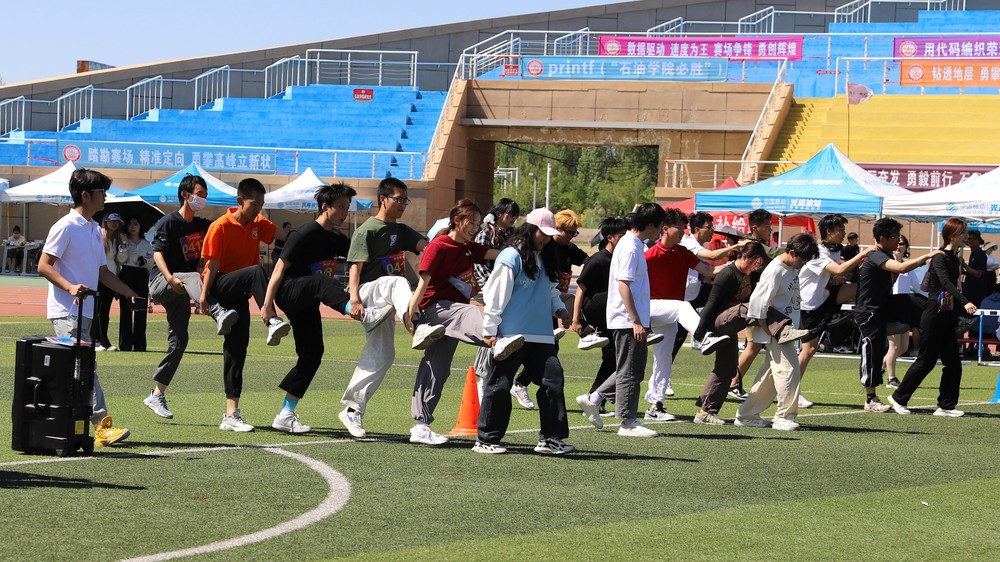 学生组混合时代列车 郝佳瑛 (3)