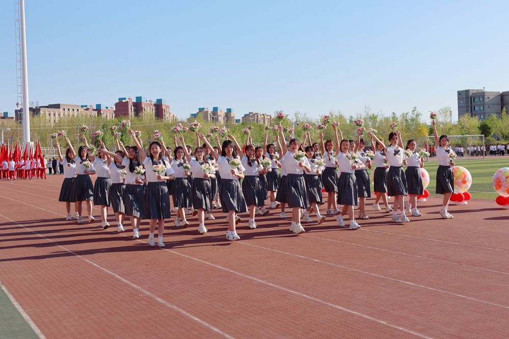 2025年开幕式李新雅  (8)