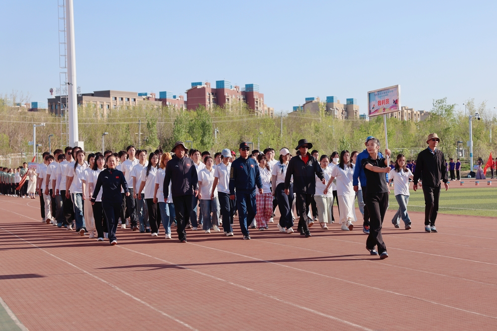 2025年开幕式李新雅  (11)