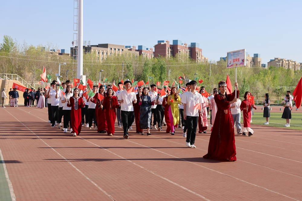 2025年开幕式李新雅  (17)