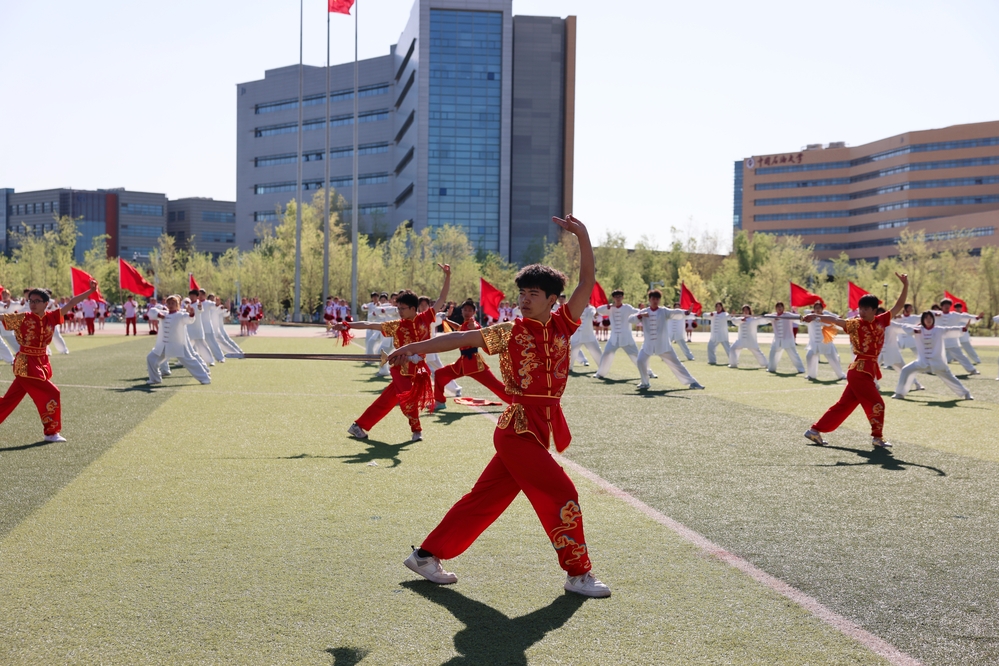 2025年开幕式李新雅  (23)