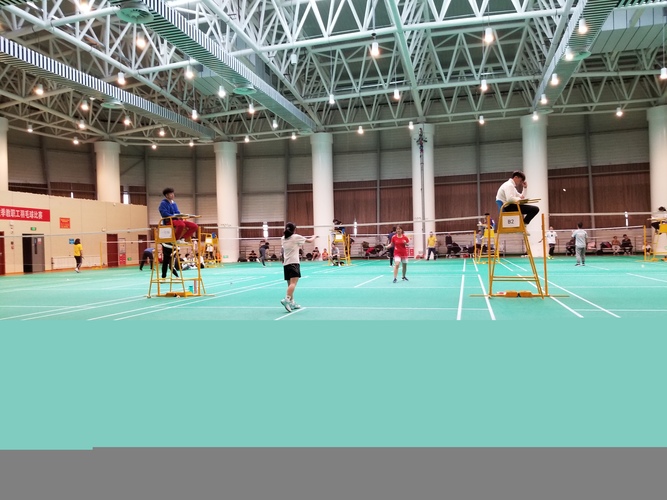 20191121校区成功举办第四届“国庆杯”大学生羽毛球联赛 (2)