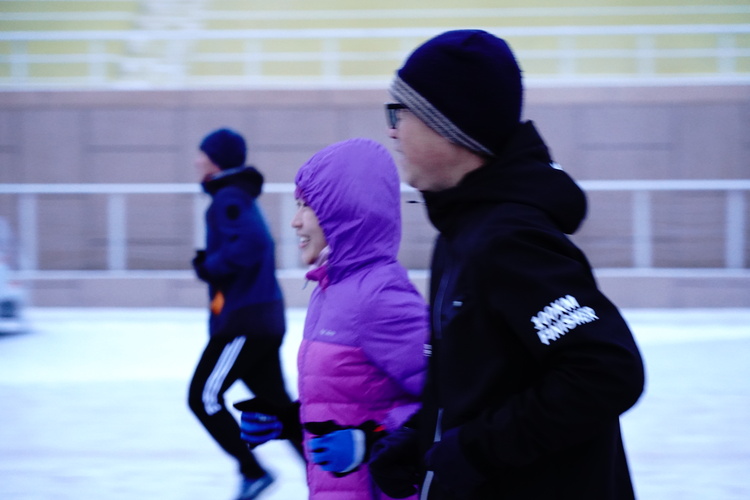 20191219文理学院牵头成立长跑队并与克拉玛依跑团共同开展冬训活动 (2)