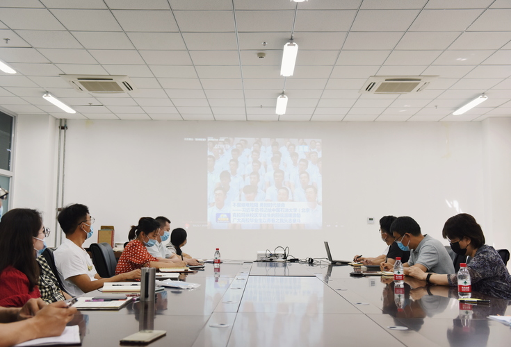 文理学院师生热议习近平总书记给校区毕业生回信 (2)