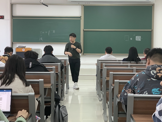 20200421 校区文理学院外语系召开英语专业师生座谈会 20200421 校区文理学院外语系召开英语专业师生座谈会