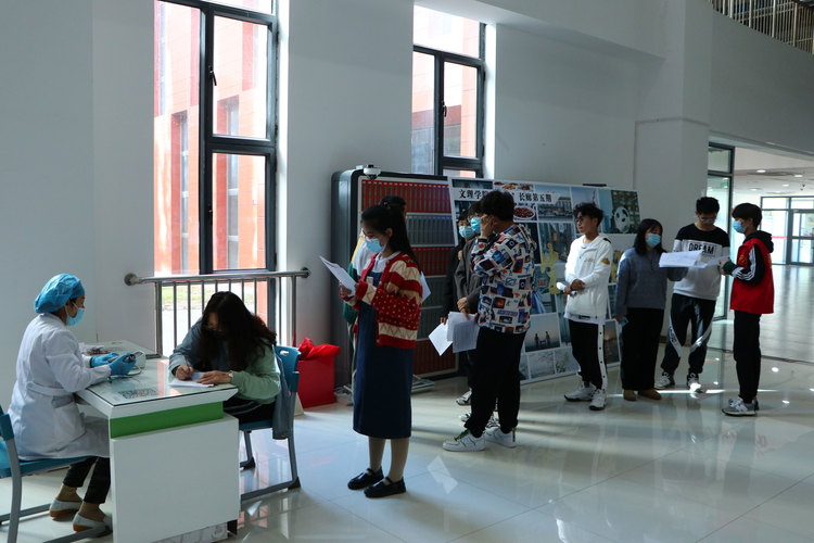 20210427文理学院联合克拉玛依市中心血站开展无偿献血志愿活动 (5)