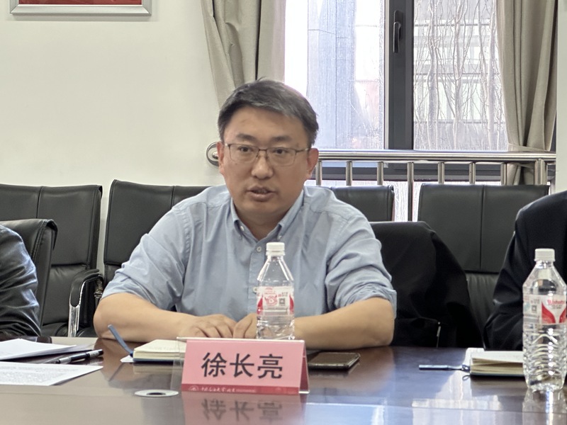 92372095a78b1c543d7b615a6909424